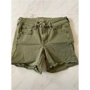 American Eagle MIDI shorts
